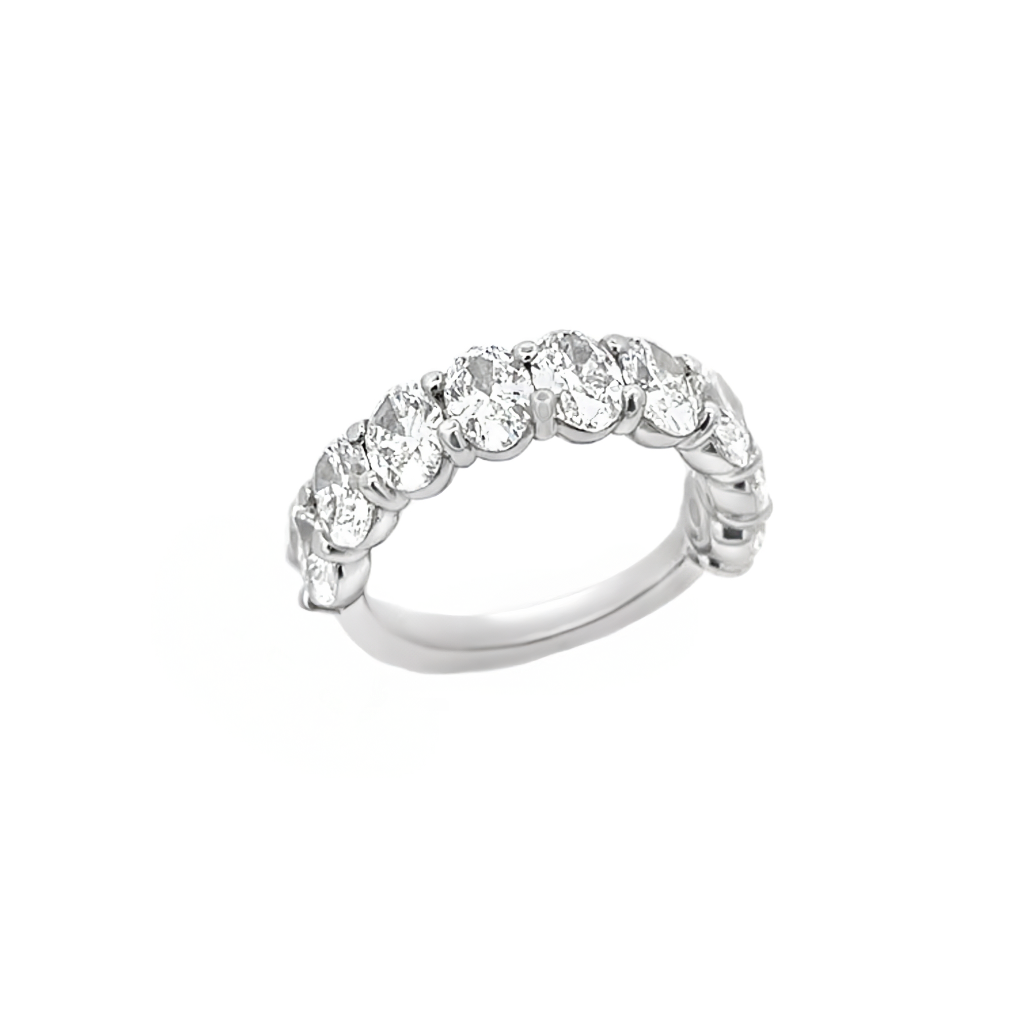 Brown & Co. Platinum Oval Diamond Band