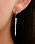Memoire 18k White Gold Identity Diamond Earrings
