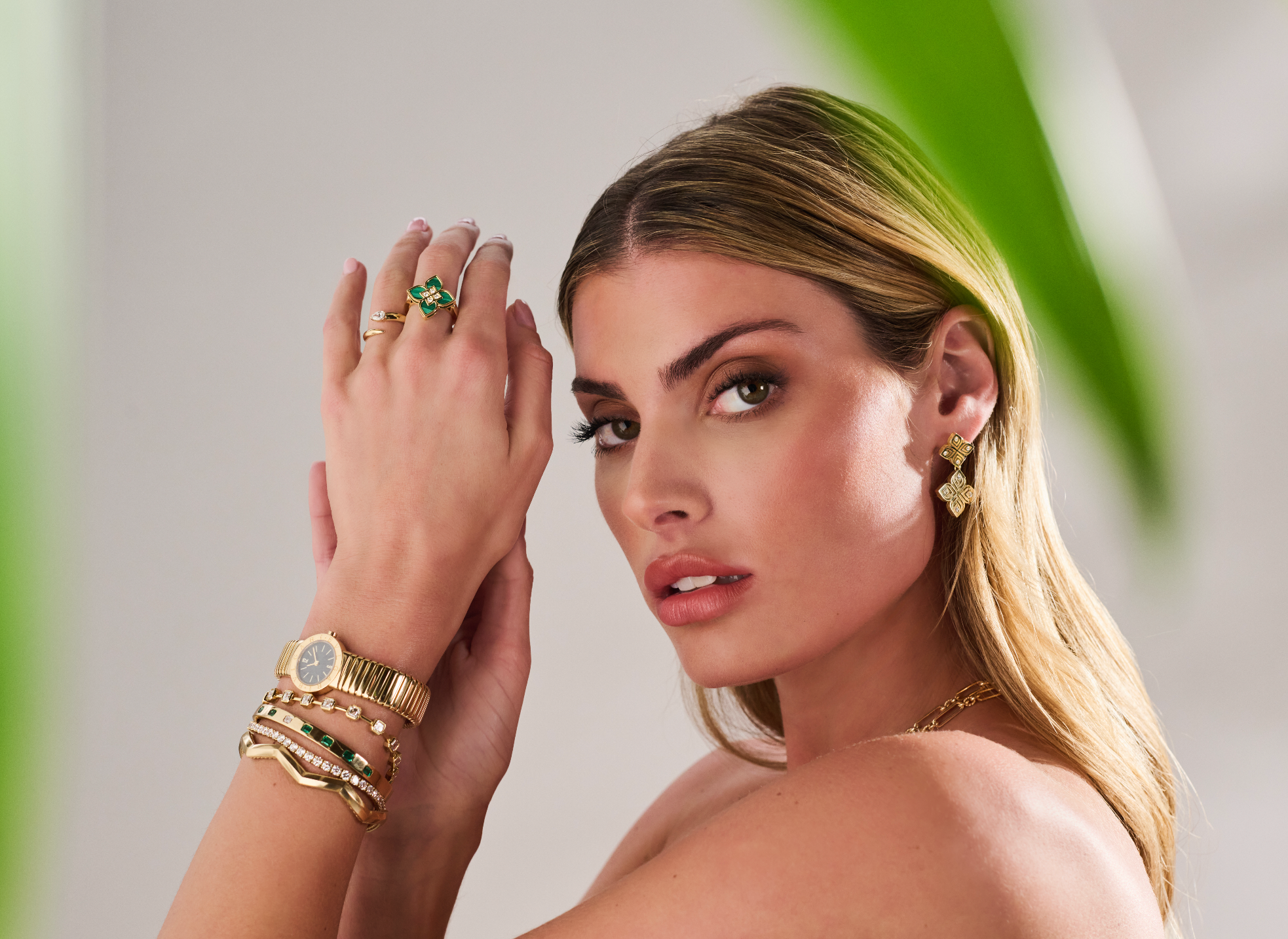 Brown & Co. 18k Yellow Gold Emerald & Diamond Bracelet