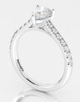 18k-white-gold-pear-1.0