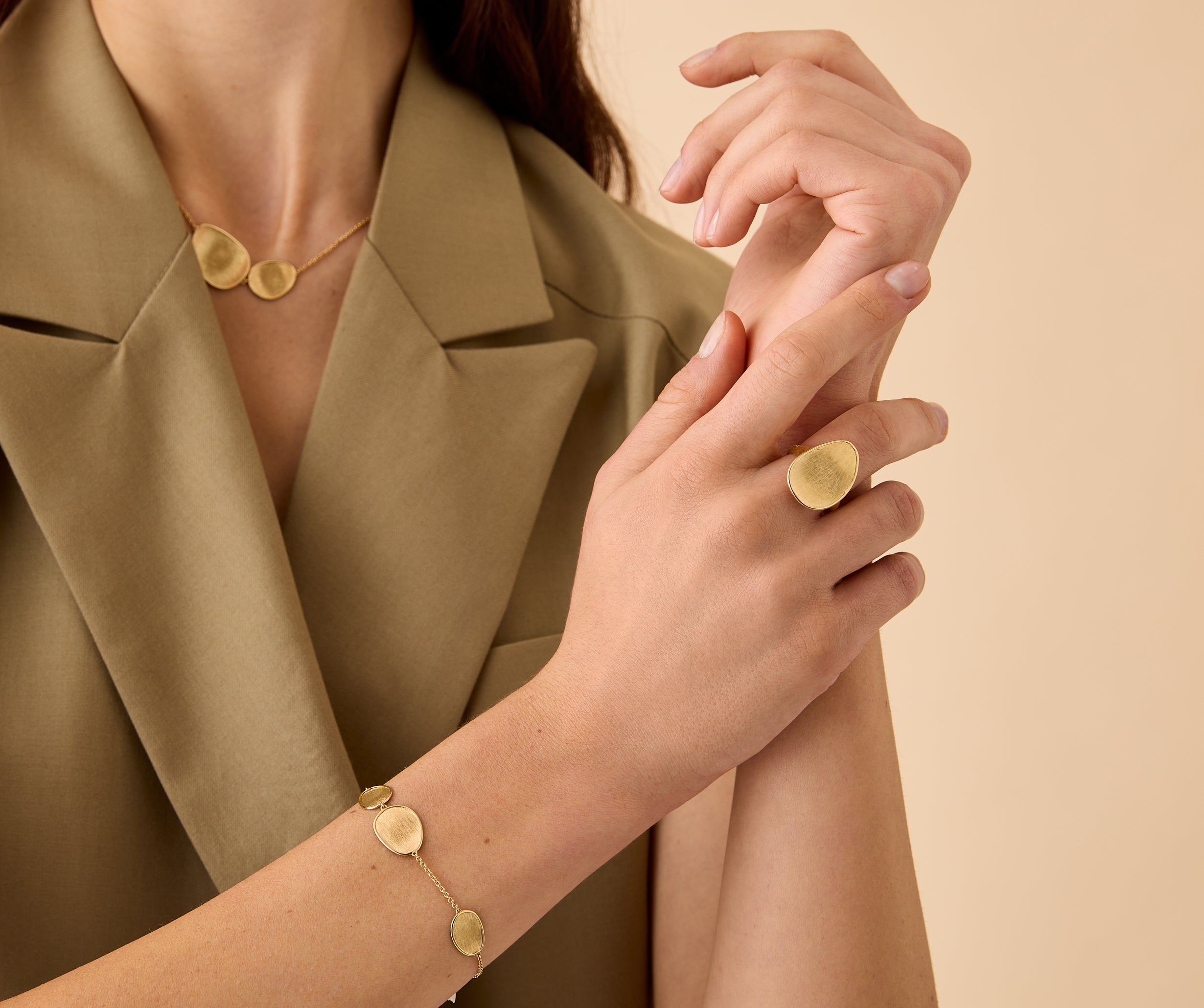 18k Yellow Gold Lunaria Cocktail Ring