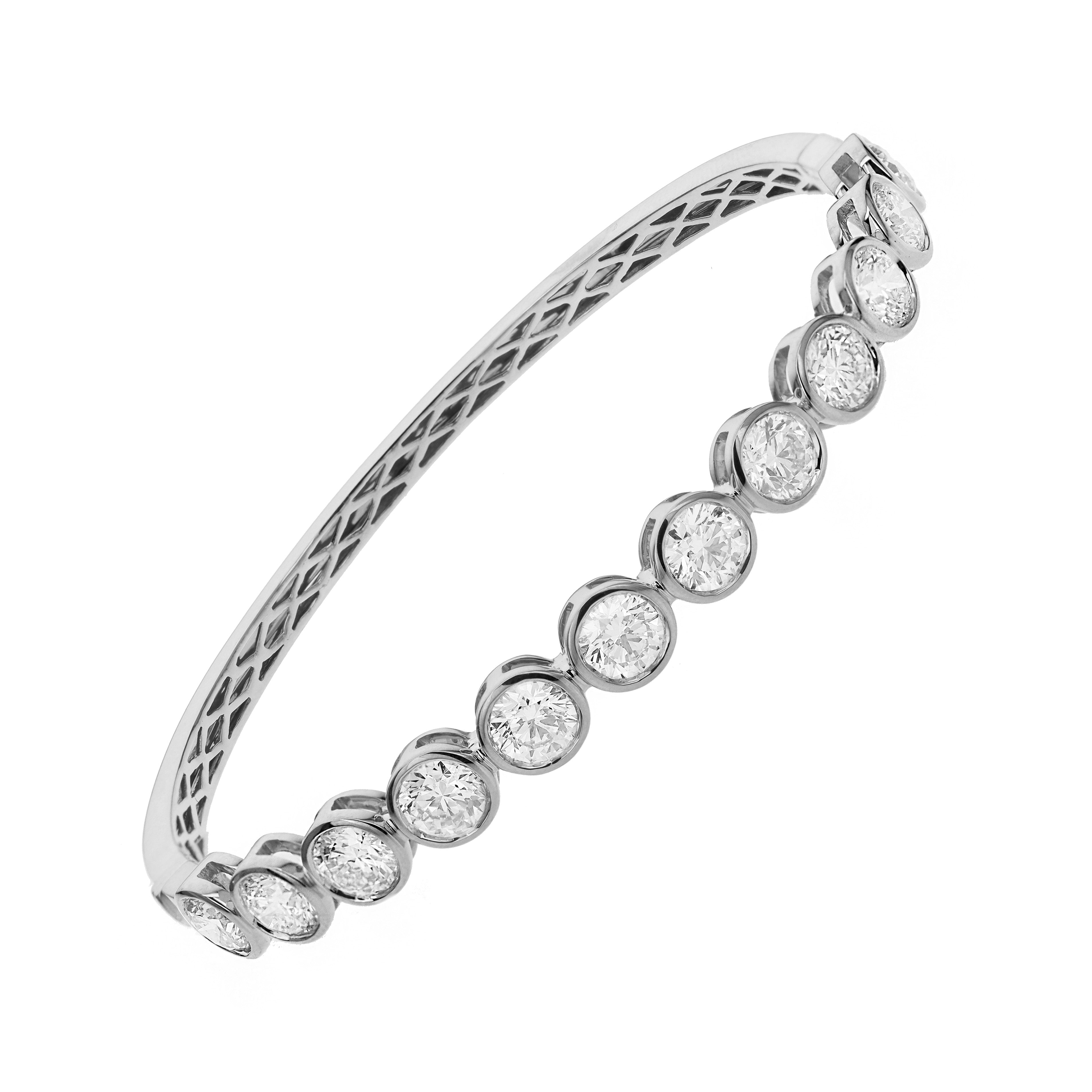 Brown &amp; Co. 18k White Gold 6.05ctw Round Diamond Bangle