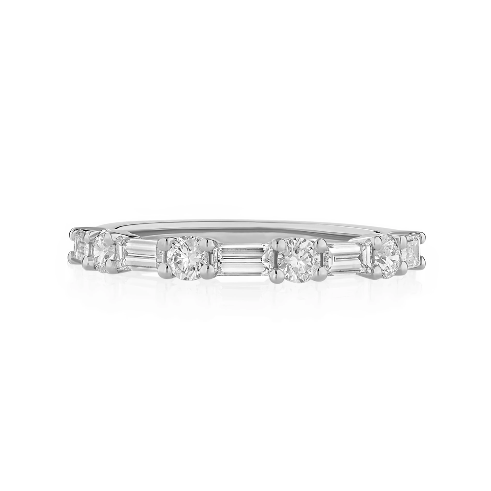 18k White Gold 0.77ctw Baguette &amp; Round Diamond Band