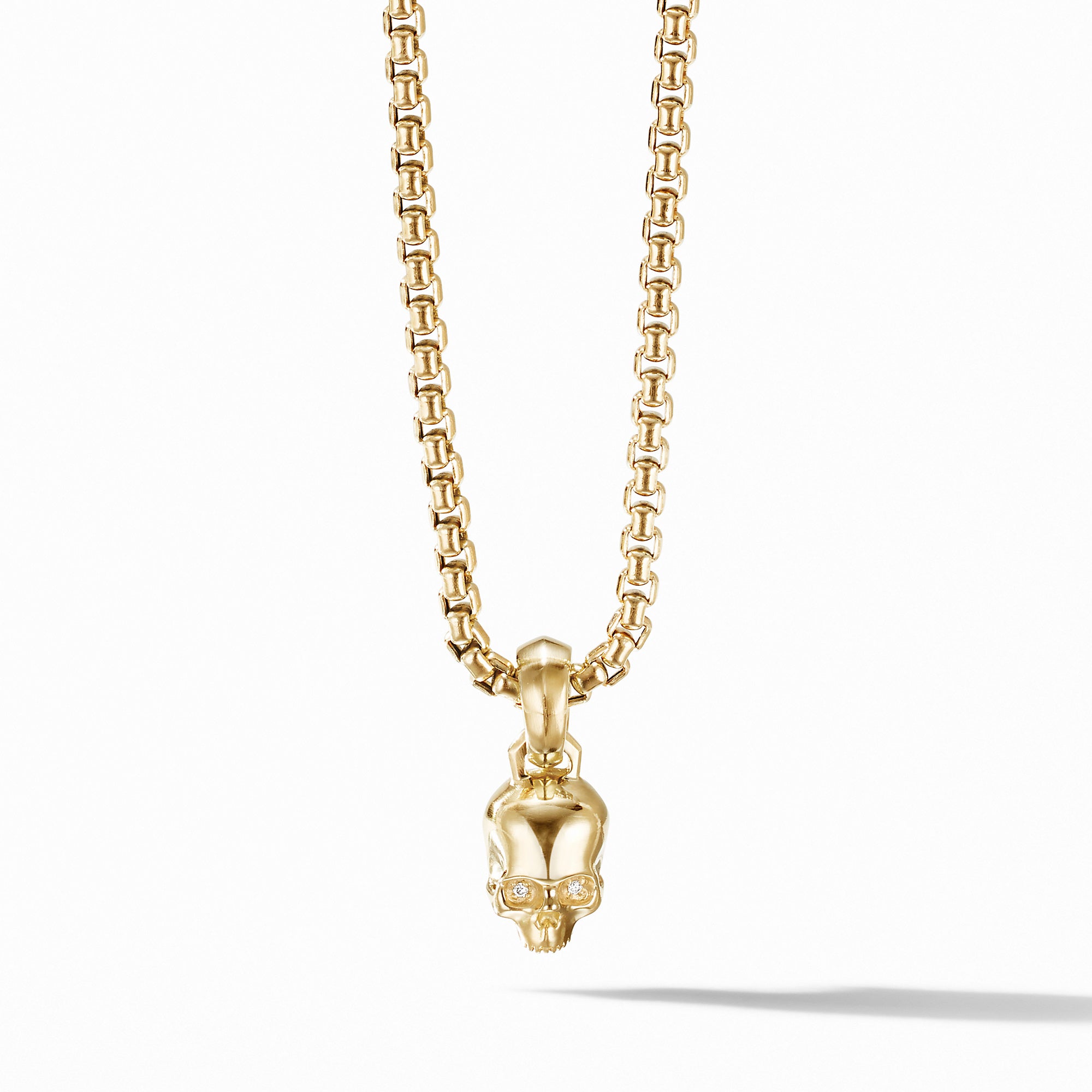 Skull Amulet In 18k Yellow Gold With Diamonds, 19.3mm