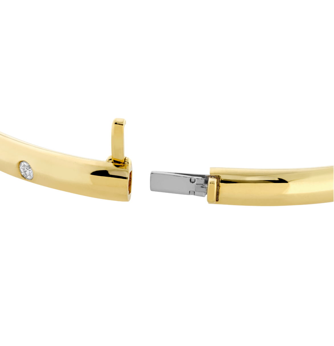 Memoire 18k Yellow Gold Gypsy Diamond Bangle